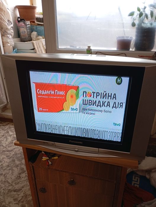 Комплект ТВ Panasonic + Т2-тюнер Strong (робочий, з пультами)