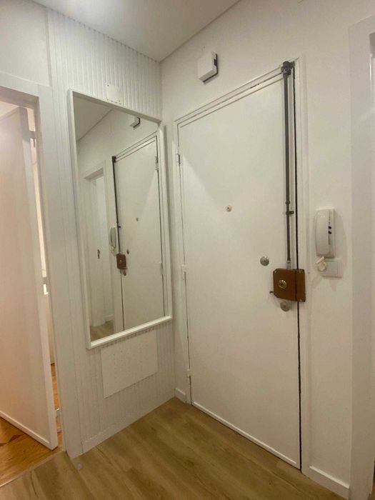 Quarto para arrendar Povoa Santo Adrião entrada imediata.