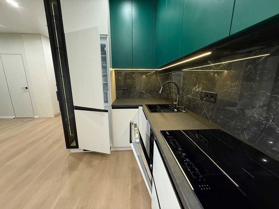 Стильна однокімнатна квартира у ЖК біля озера Манхеттен