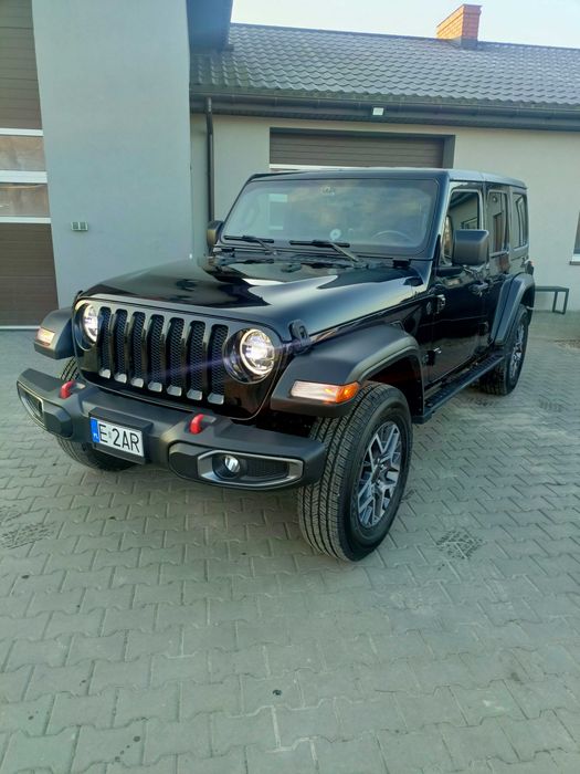 Jeep Wrangler 3,6 czarny automat