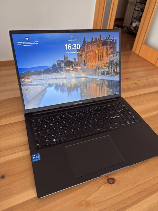 Asus VivoBook F1605VA 16", intel core i7