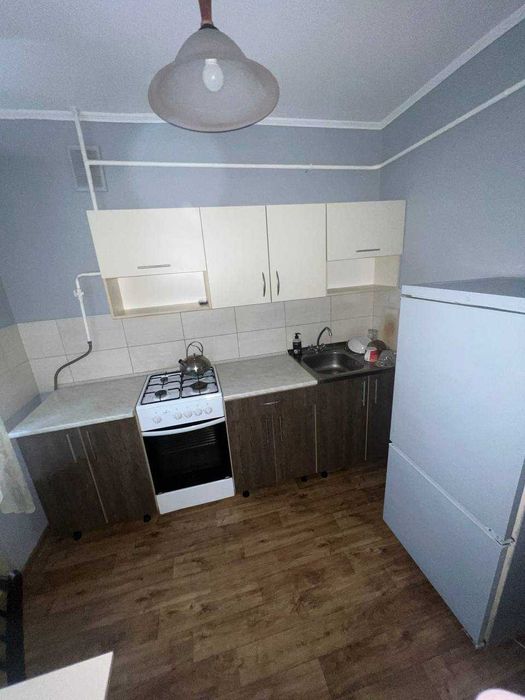 Однокомнатная квартира левый берег на втором этаже