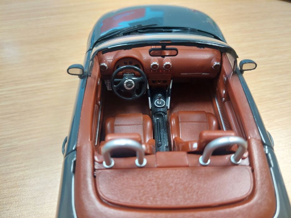Vendo Miniaturas Audi TT  Coupe e Cabrio