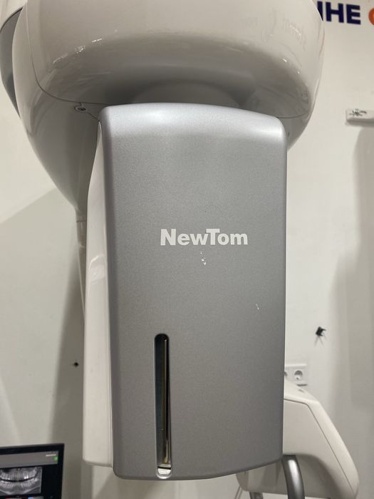 Компʼютерний томограф NewTom Giano