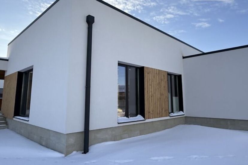 Продається 1 поверховий будинок в с. Великі Гаї