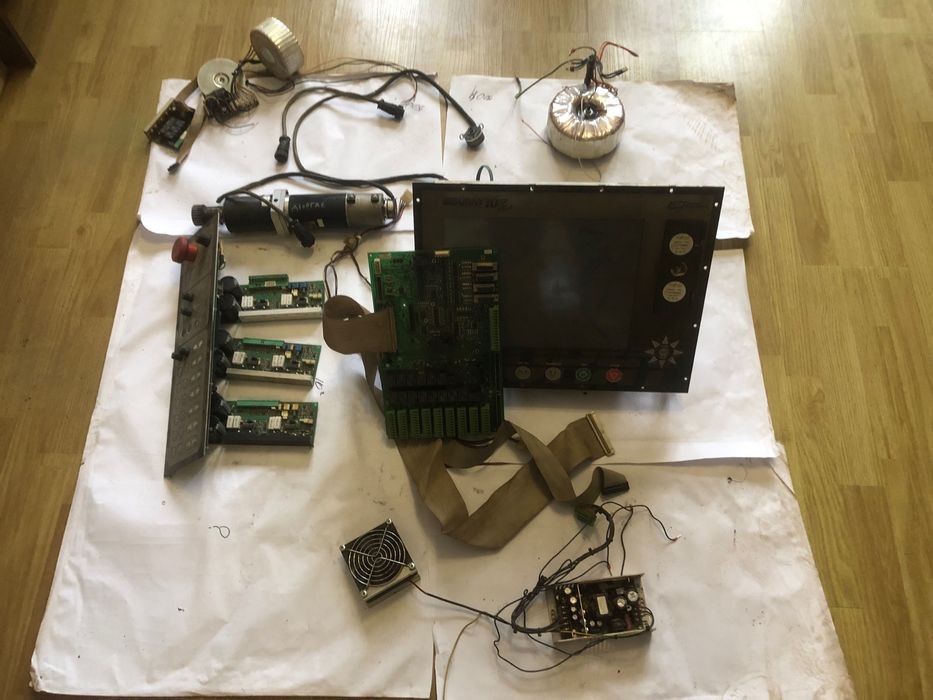 Обладнання та комплектуючі деталі до стола плазмової різки Pierce