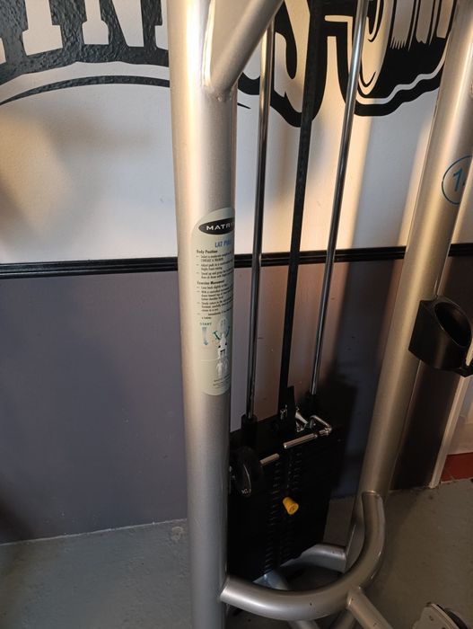 Lat Pull down Matrix445037374919168004
