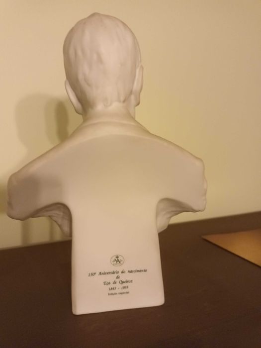 Bustos da Literatura Portuguesa - Vista Alegre