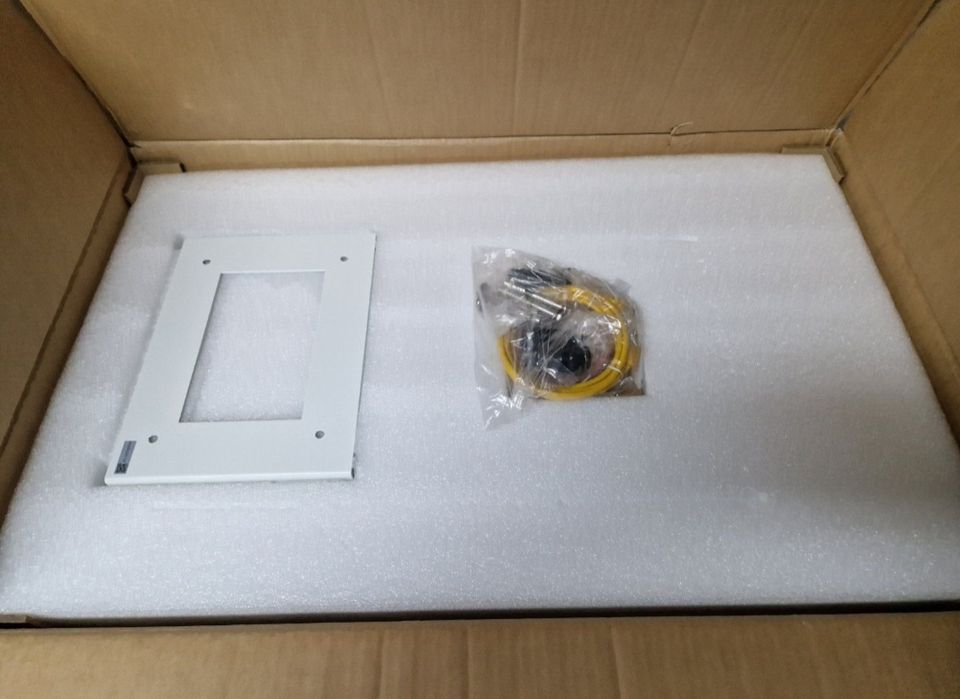 Гібридний Інвертор  DEYE SUN-6k-SG05LP1-EU