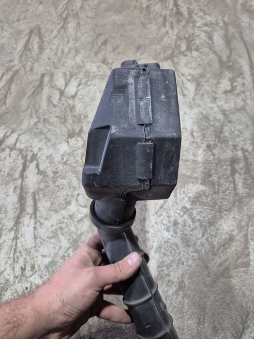 Prawy Dolot Powietrza Triumph Trophy 1200 H1597