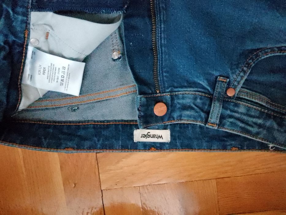 Wrangler jeansy nowe W26L34