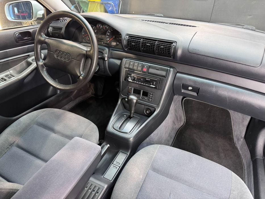 Audi A4 2.8 Automat LPG, Niski przebieg!