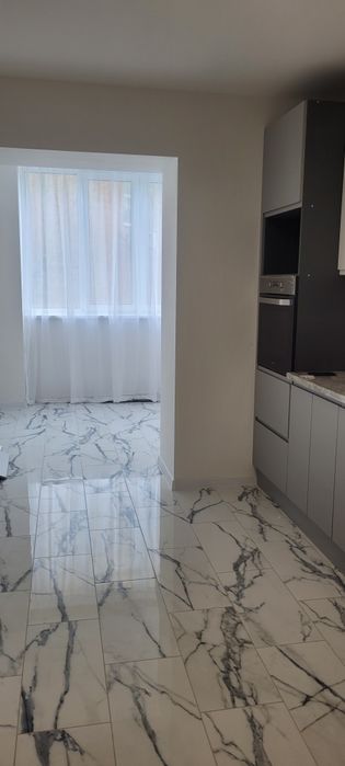 Продам 3 кім. квартиру в центрі біля метро Золоті Ворота