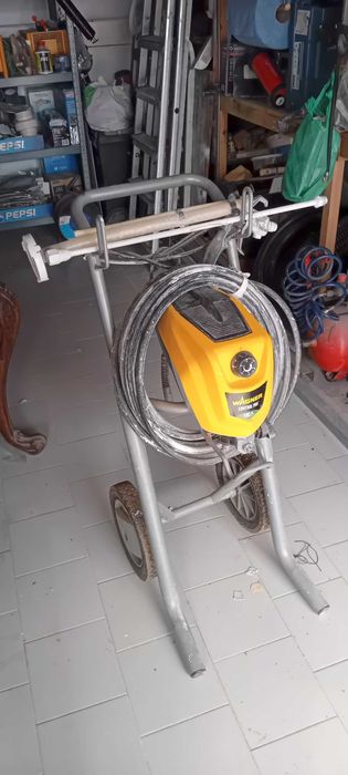 Vendo máquina para pintura mais lança para tectos