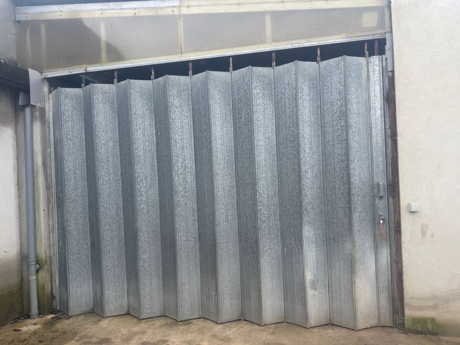 Portao de fole metalico