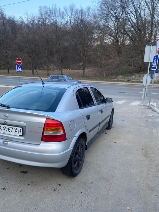 Опель Астра 1.6 2002р