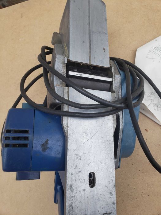 Електрофуганок Електрорубанок ИЕ5701А