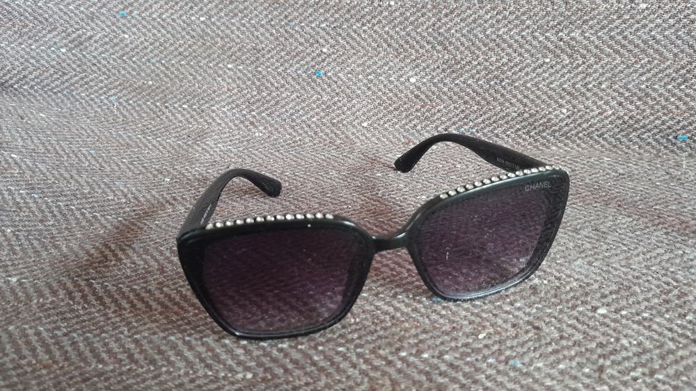 Солнцезащитные очки,разные