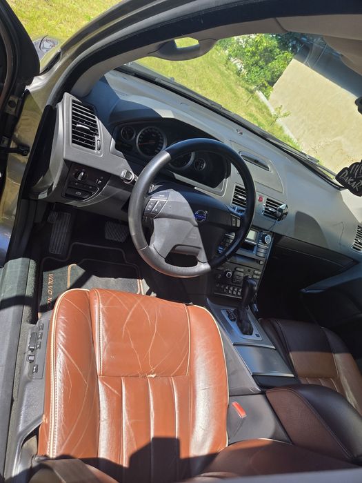 Volvo xc90 2010r