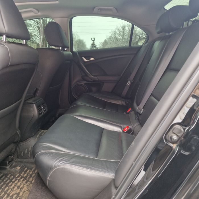 Продам Хонду Аккорд