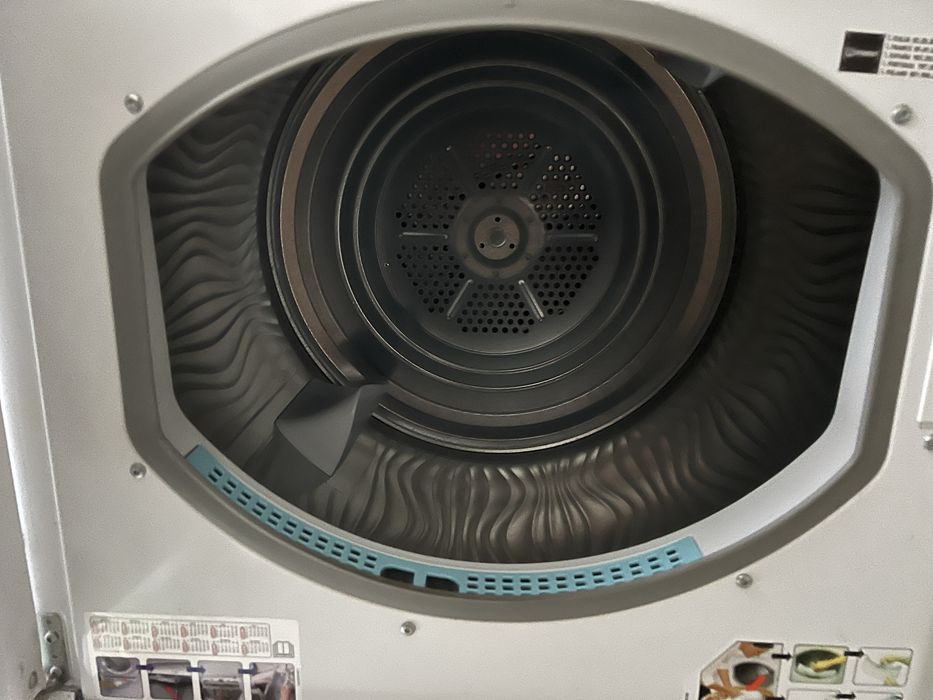 Máquina de Secar Roupa Indesit – 8 kg – Excelente Estado