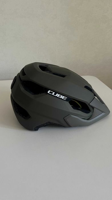 Шолом велосипедний Cube Helmet STRAY