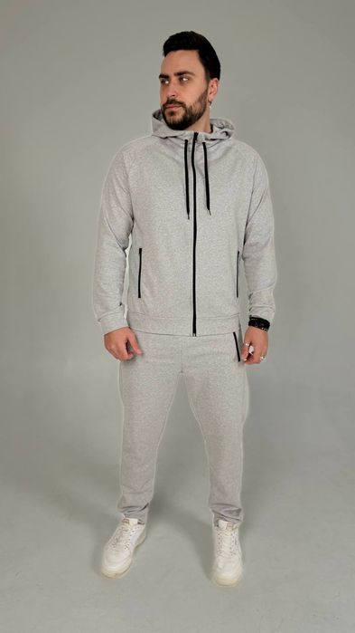 Чоловічий спортивний костюм світло сірий колір розмір 46-54