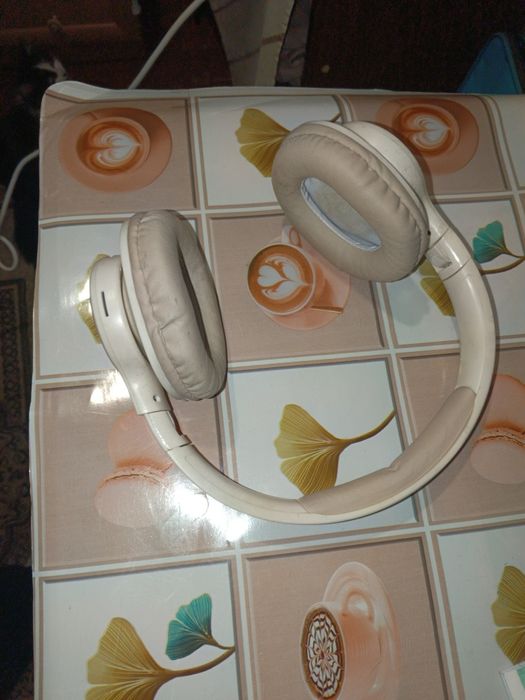 Навушники KLGo гарний стан