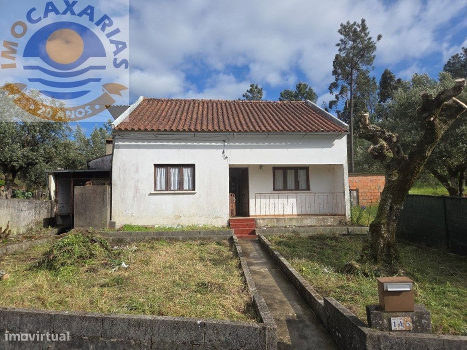 Moradia T3 Mobilada com Sótão Amplo - Marta, Lameirinha — Rio De Couros E Casal Dos Bernardos, Santarém