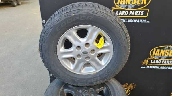 Land Rover Freelander pneu jante Cooper Discoverer A/T 195x80xR15