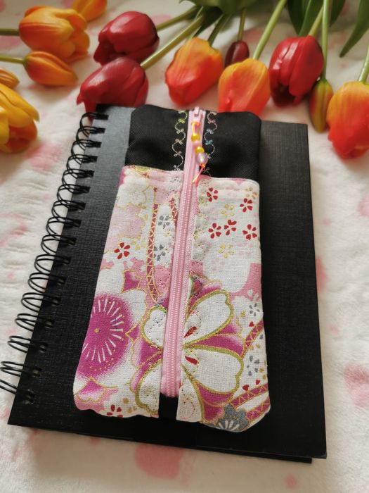 Piórnik na gumkę na notatnik hand made