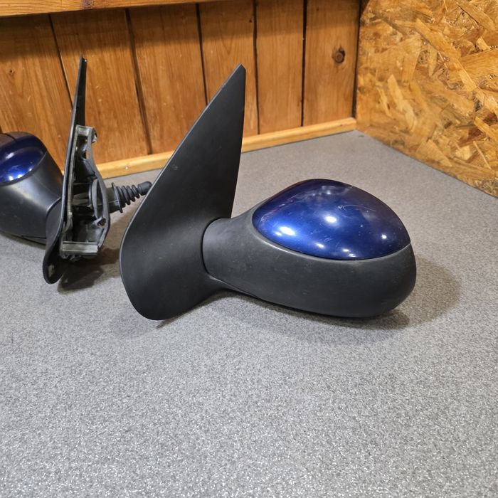 Дзеркала заднього виду Peugeot 206  механічне регулювання  E11015690