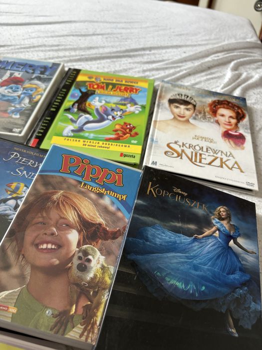 Zestaw płyt DVD z filmami dla dzieci