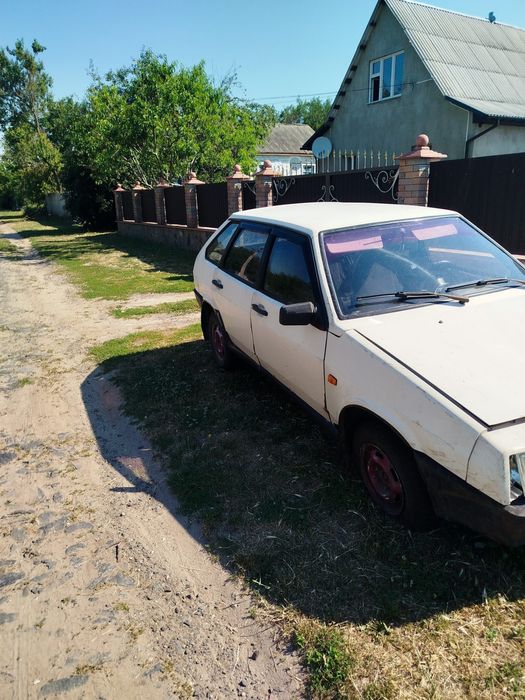 Ваз 2109 під реставрацію або запчастини