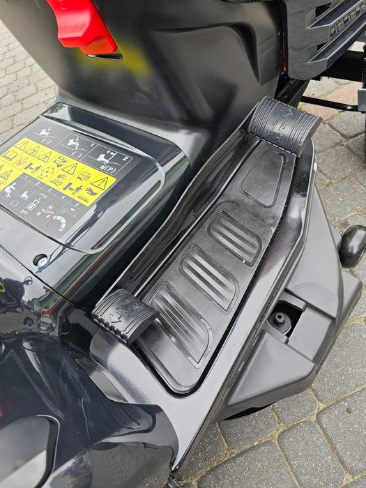 Traktorek ogrodowy 14,5KM OleoMac 86 cm 432cc - AUTOMAT