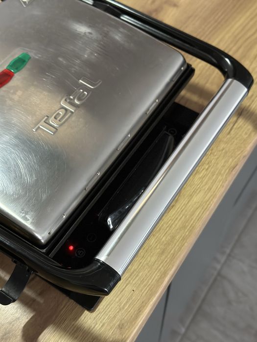 Гриль Tefal GC241D38