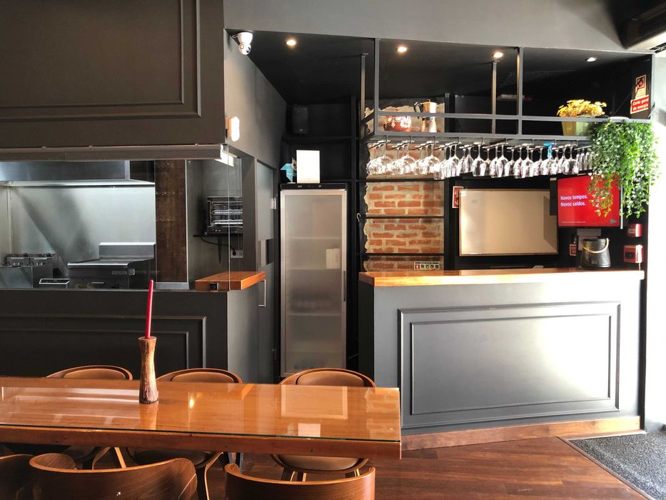 Restaurante / Bar chave na mão no centro histórico de Torres Vedras, a 30 min Lisboa