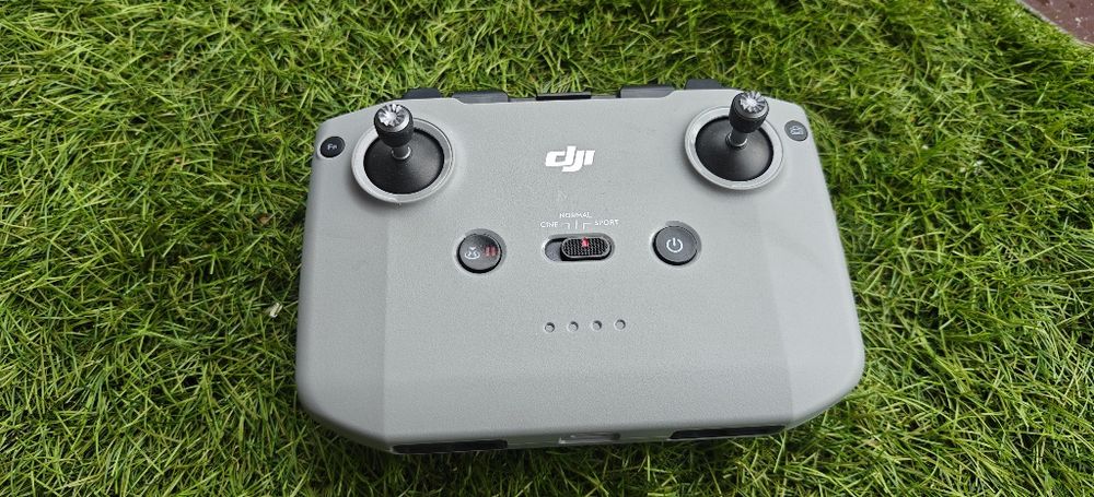 Dron DJI Mini 2 SE