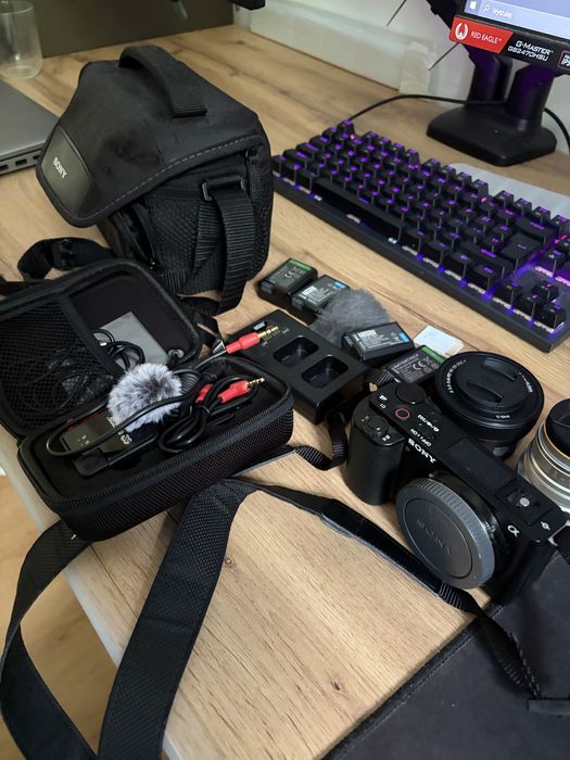 Sony zv-e10 GWARANCJA Karta Mikrofon Obiektyw Torba 4 BATERIE
