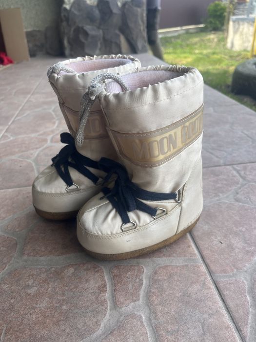 Moon boot дитячі