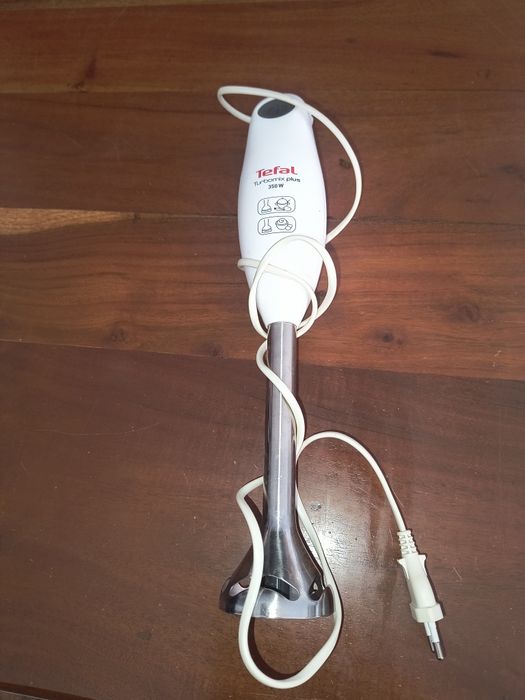 blender elektryczny  używany w dobrym stanie,