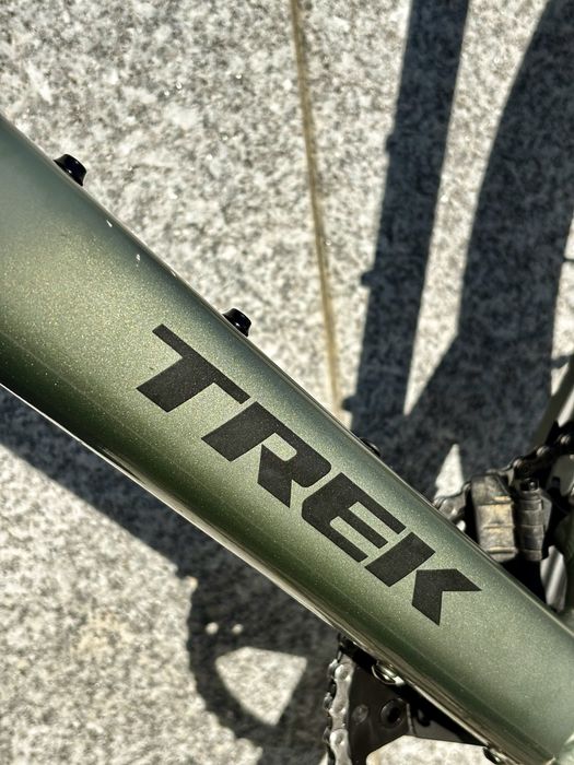 Trek Checkpoint (modelo 2025: fatura/garantia)