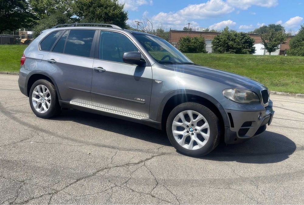 BMW X5      2011