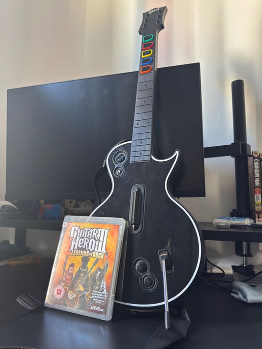 Guitarra Gibson Les Paul com DONGLE e STRAP + JOGO (Guitar Hero III Legends Of Rock / Playstation 3)