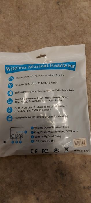 Czapka Glovi BG1U Wireless Musical Headwear