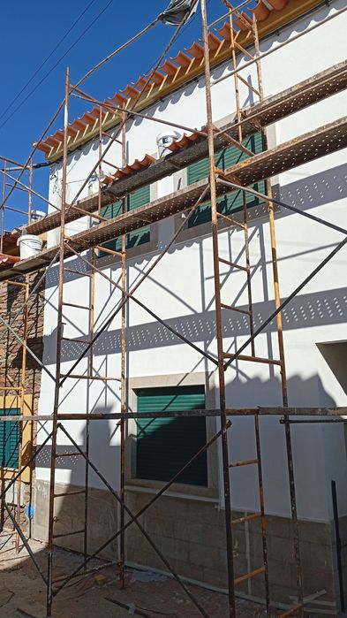 Só telhado é pintura