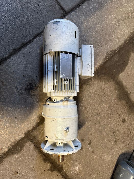 Silnik elektryczny z przekładnią SEW Eurodrive