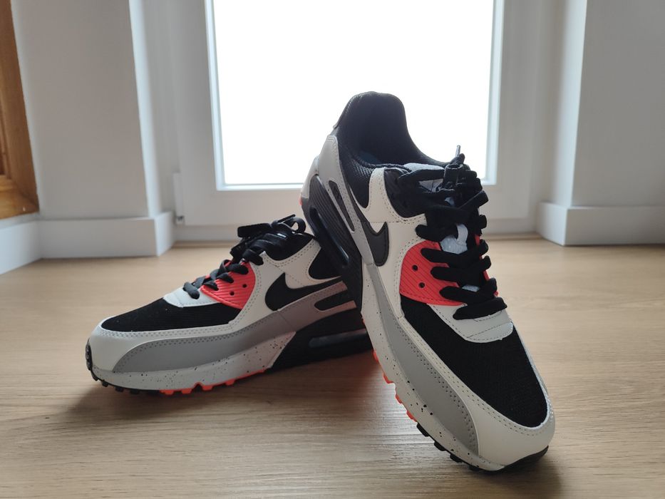 Nike Air Max 90 - Tamanho 43 - A estrear