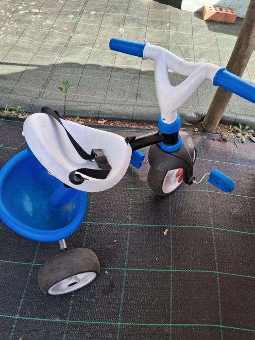 Triciclo criança