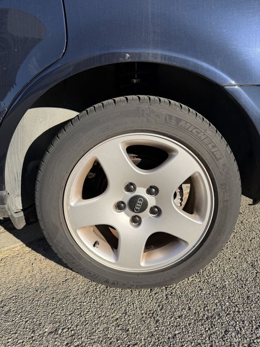 Audi A4 Sedan AFN 110cv